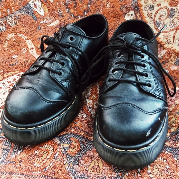 Dr. Martens Shoes - Dr. Martens 8651 (5 Eye Original)